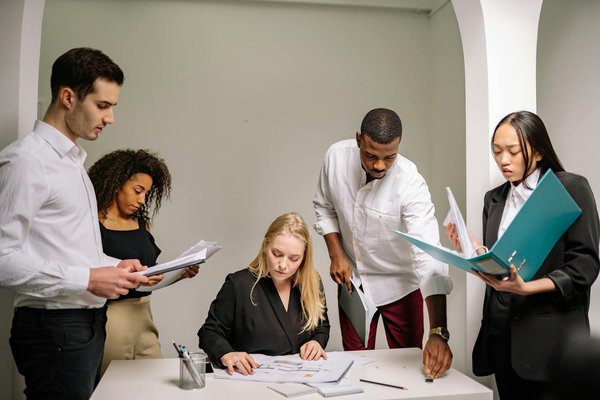 Albero artificiale vancouver innevato: il perfetto natale invernale